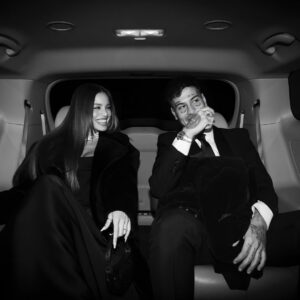 Cuadros - Emilia y Duki Formal Style